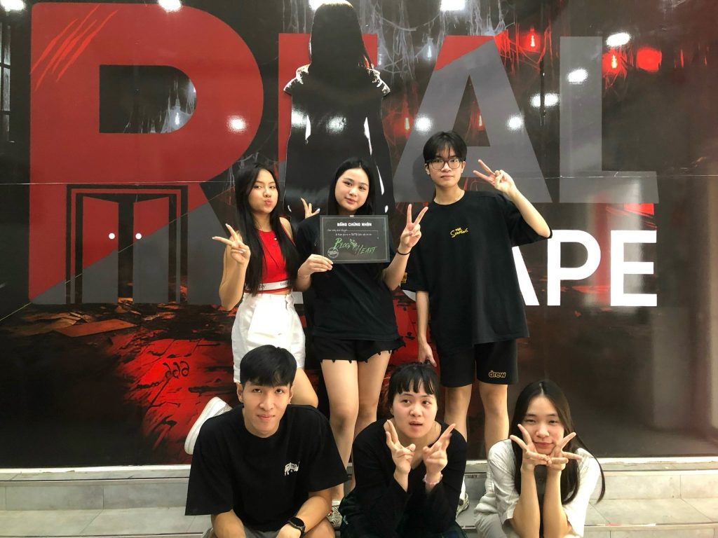Real Escape - Địa điểm escape room mùa hè độc lạ 2024 dành cho gen Z 5 Bản chất của Escape Game là team work